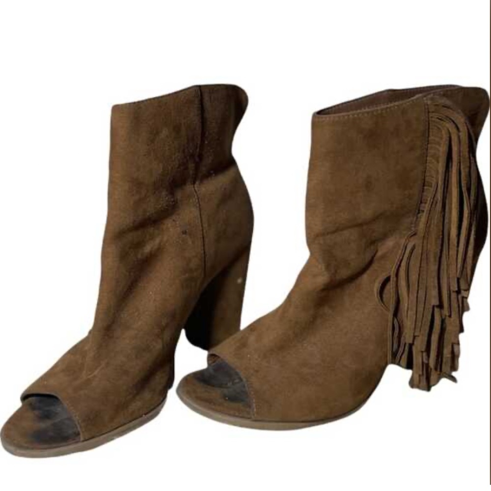 Dolce Vita size 8 brown suede tasseled heeled open toed booties-- BEST OFFER.
